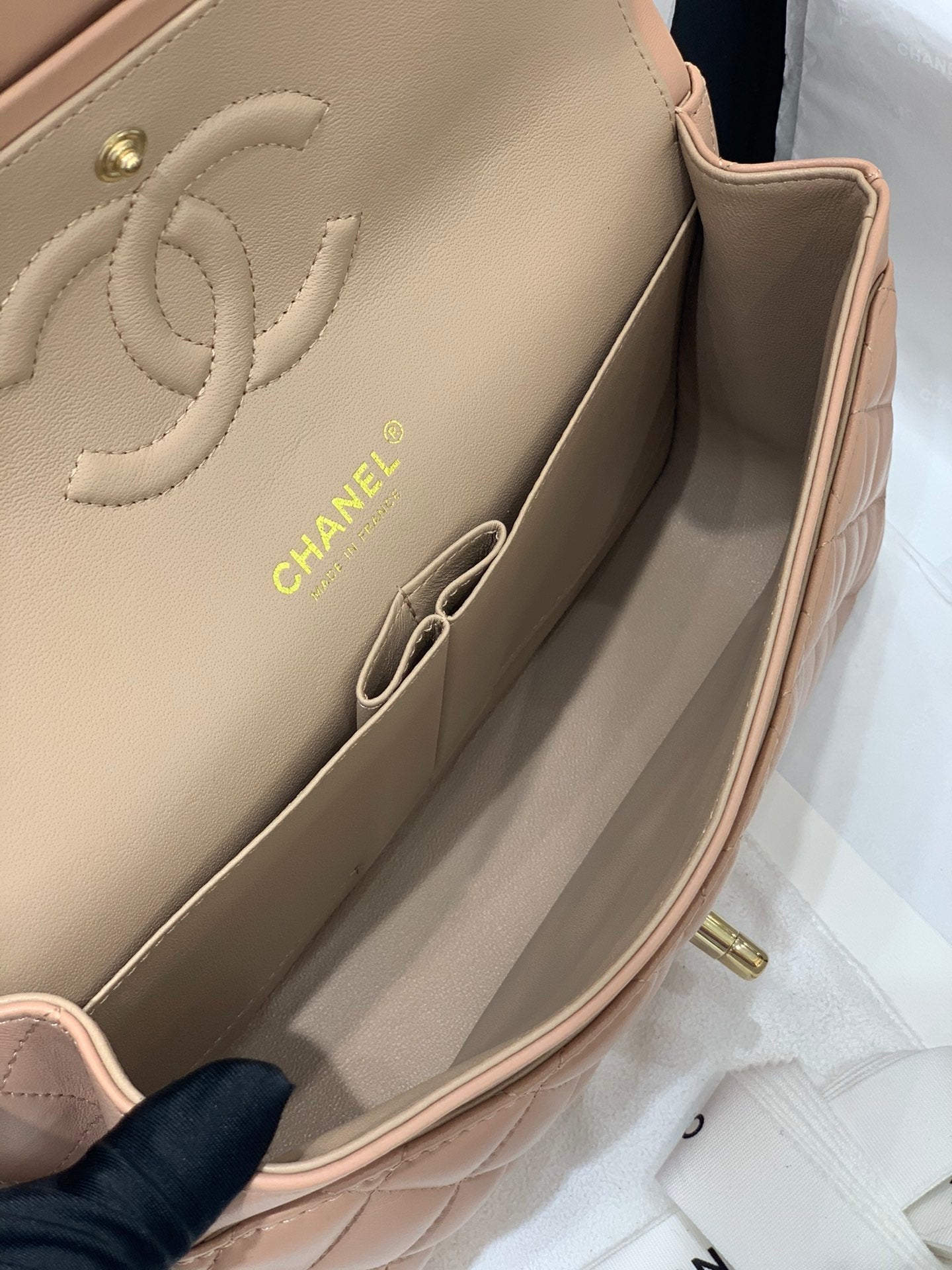 CH CLASSIC 11.12 HANDBAG