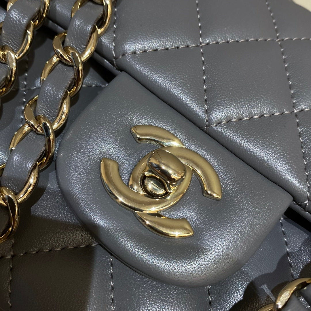 CH SMALL CLASSIC HANDBAG 23 Lambskin High-grade Gray