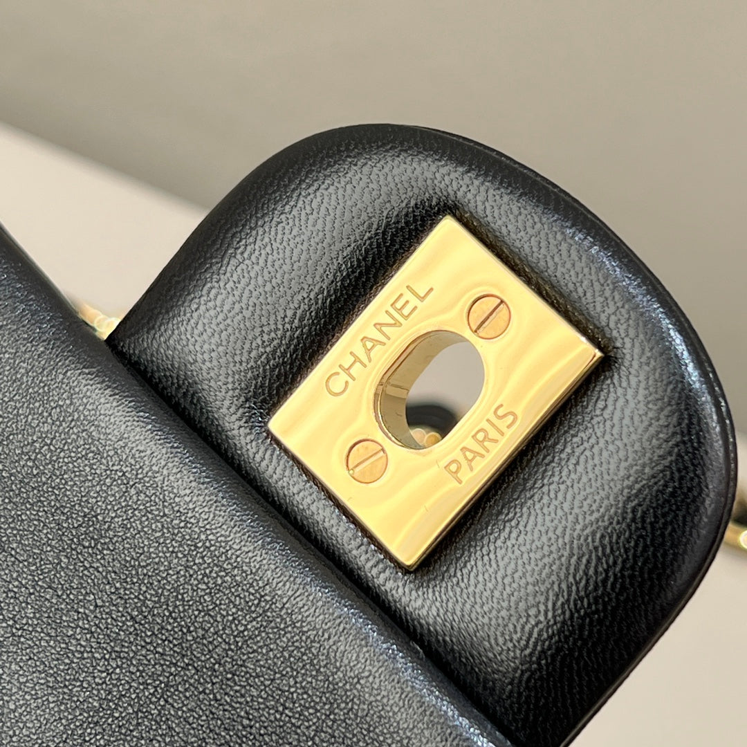CH MINI CLASSIC HANDBAG 20 Lambskin Black