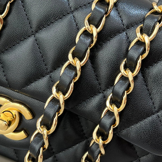 CH MINI CLASSIC HANDBAG 20 Lambskin Black