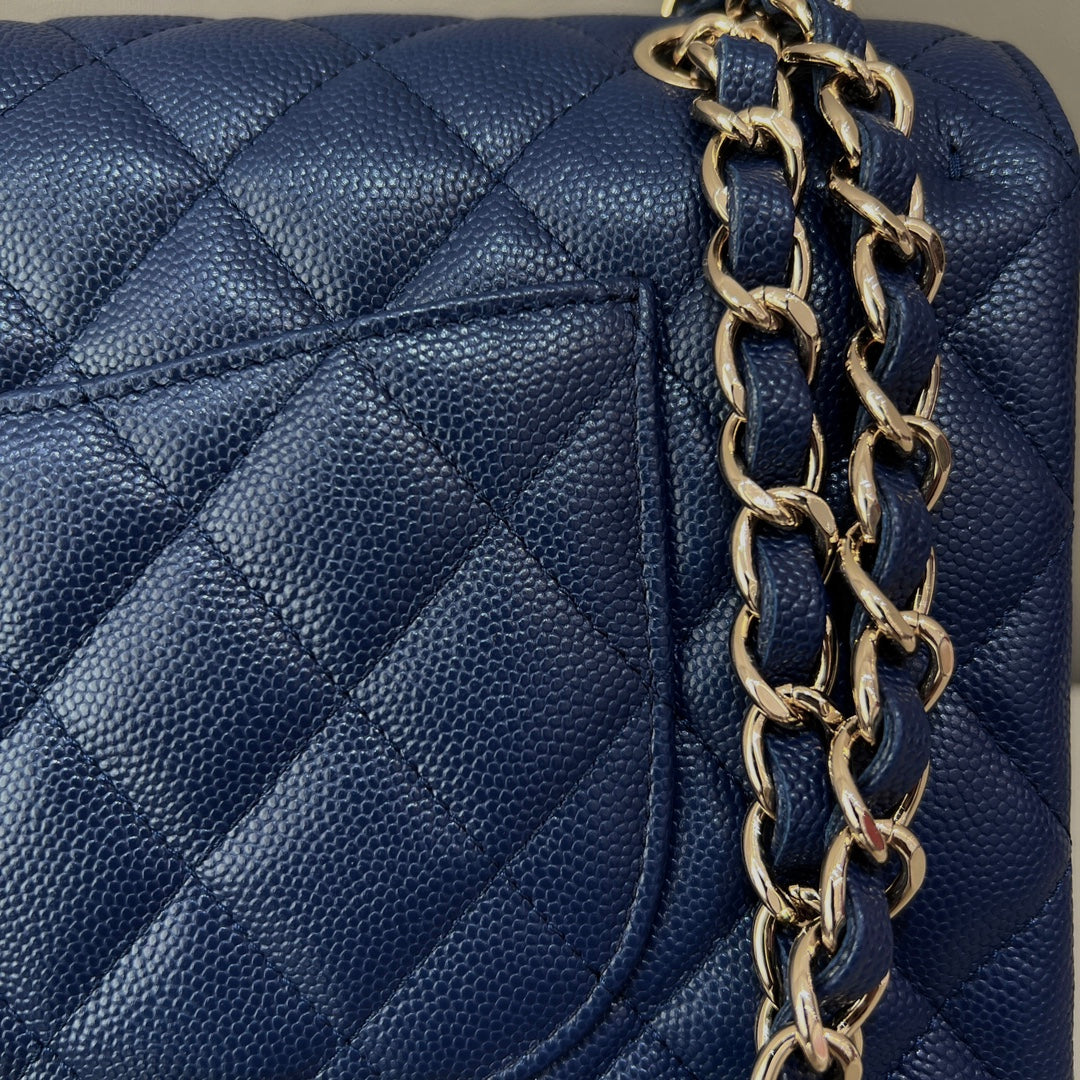 CH CLASSIC 11.12 HANDBAG 25.5 Small Grained Calfskin Navy Blue