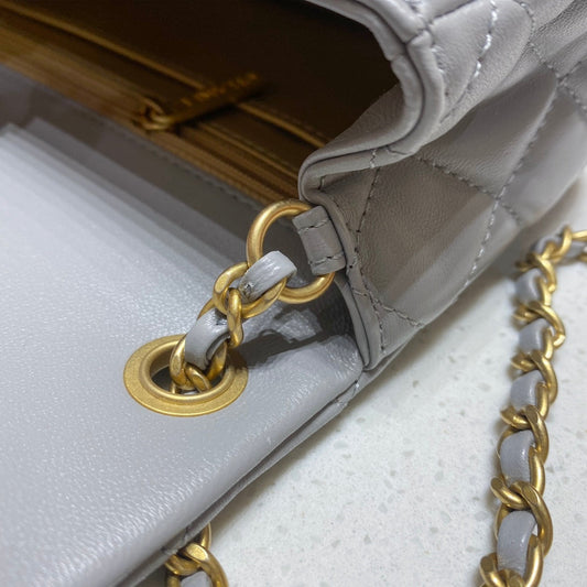 CH CF20 Golden Globe CLASSIC HANDBAG Lambskin Grey