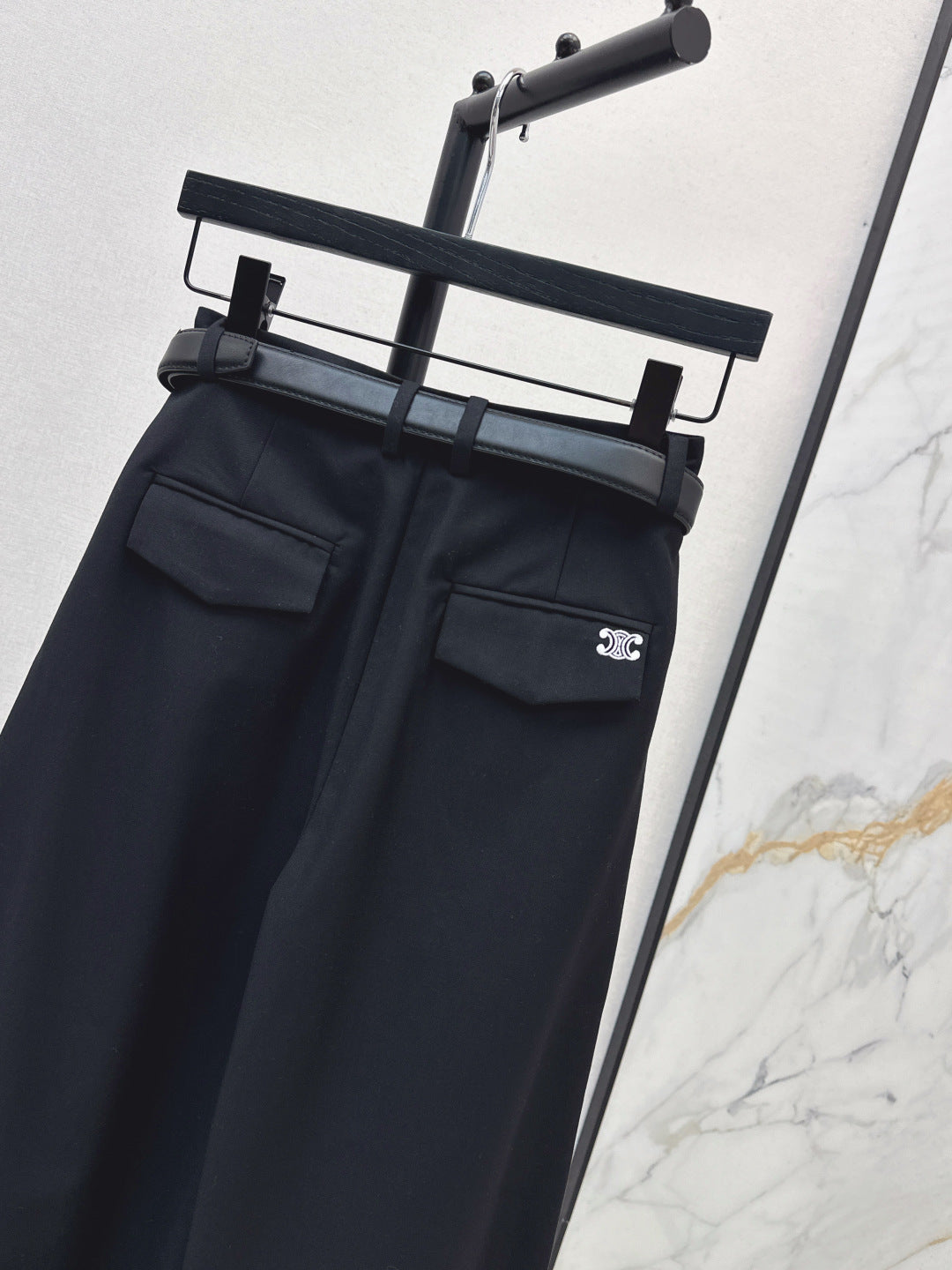 Celi New Straight pants