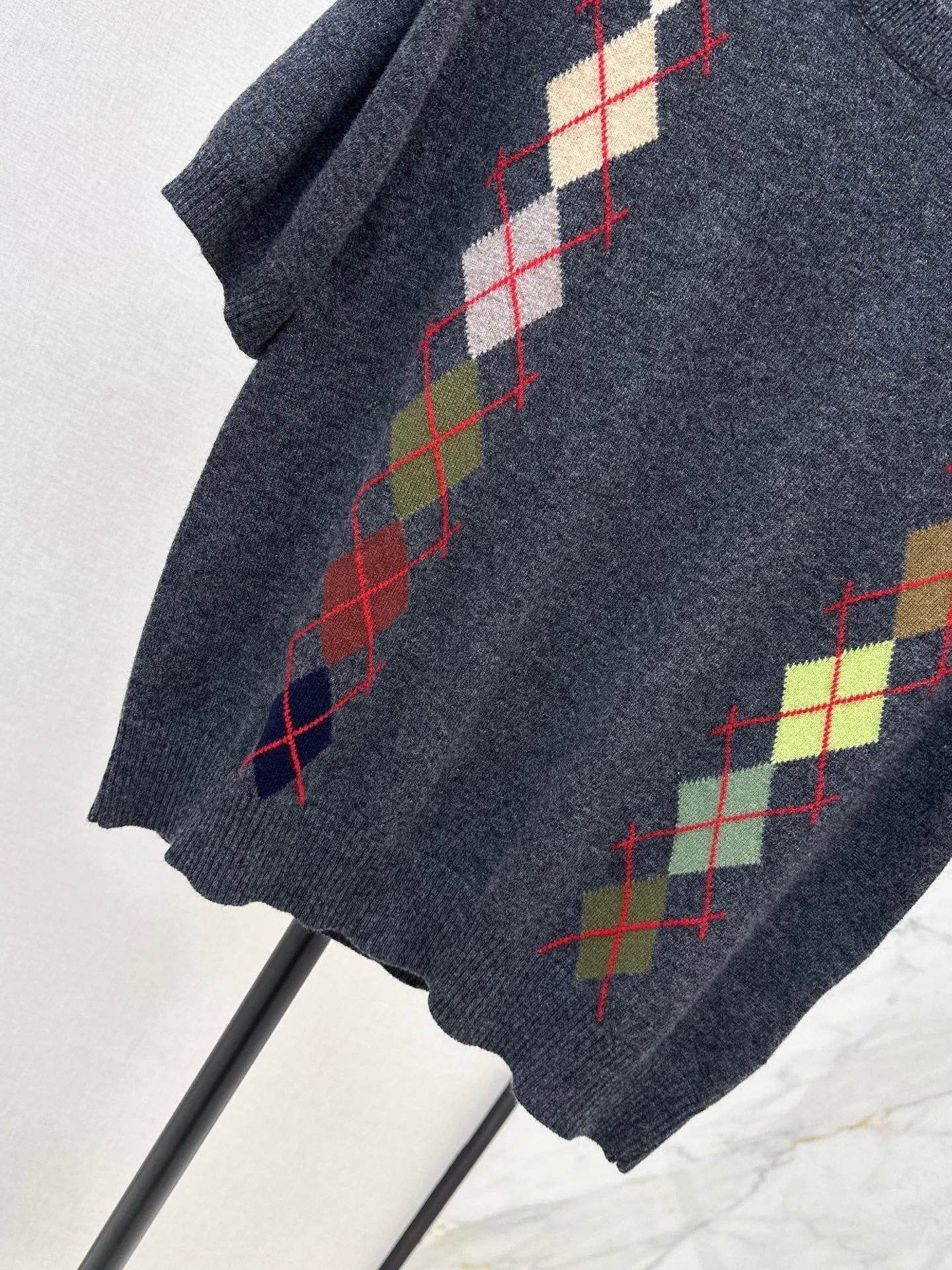 ER NEW Short-sleeved cashmere sweater