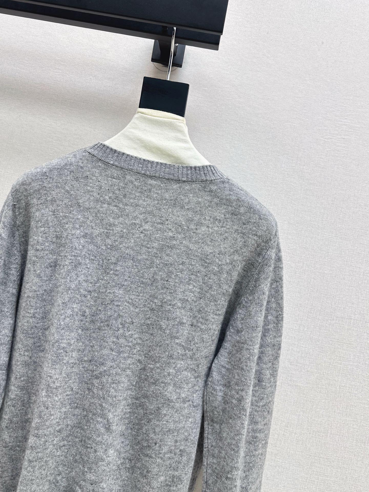 Chan NEW knitted sweater