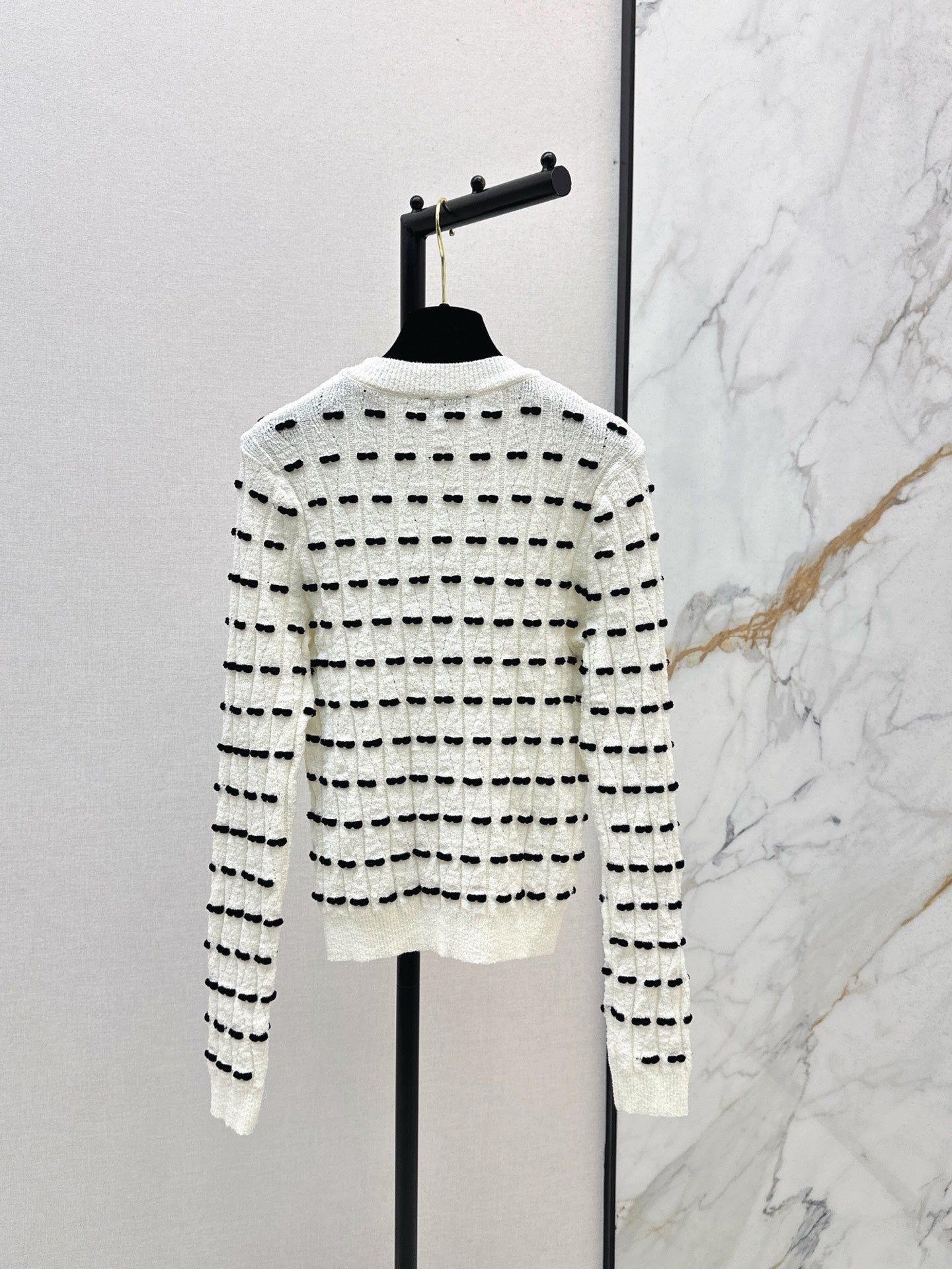 Chan NEW knitted sweater