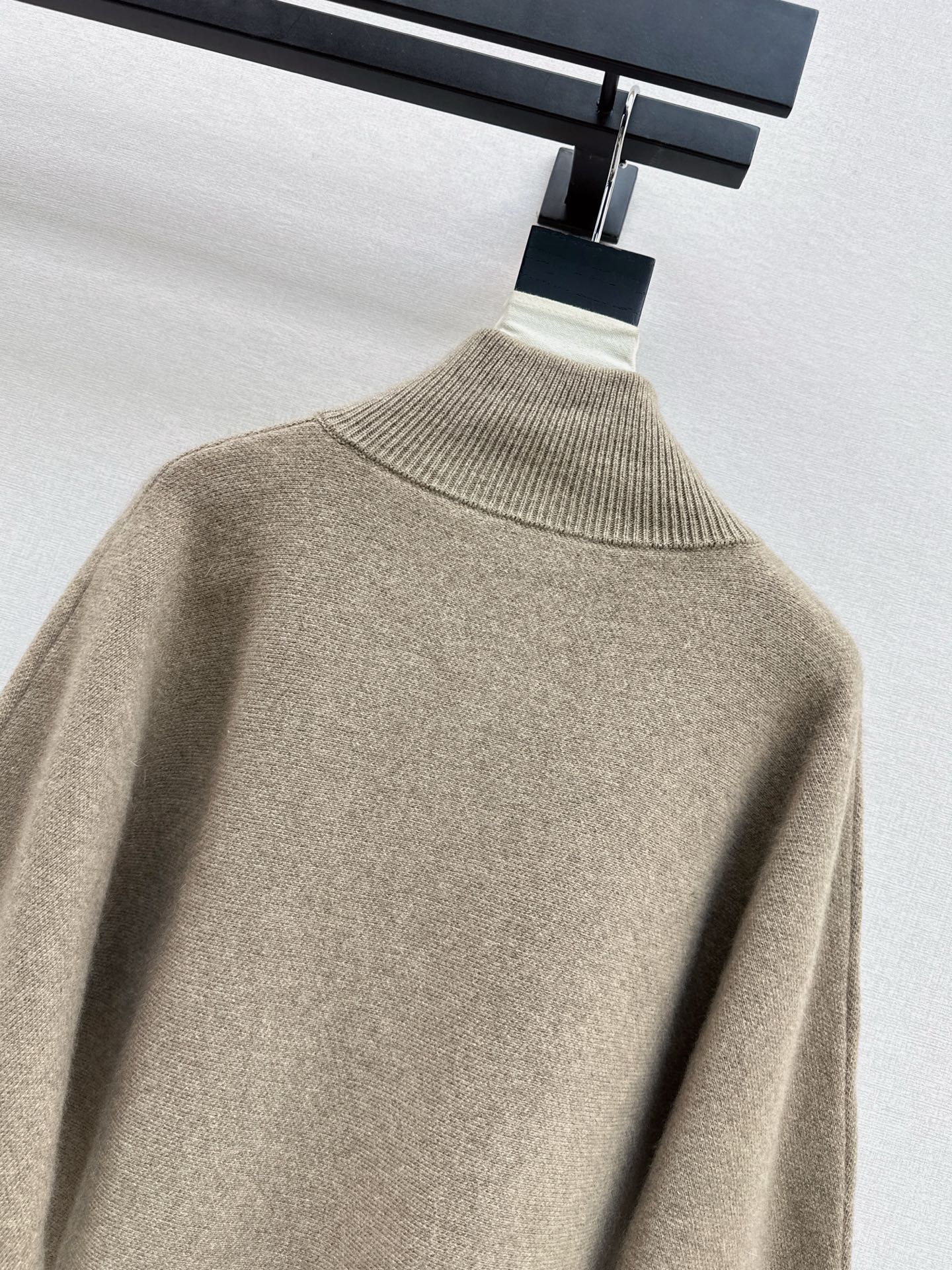 Max NEW Knitted jacket