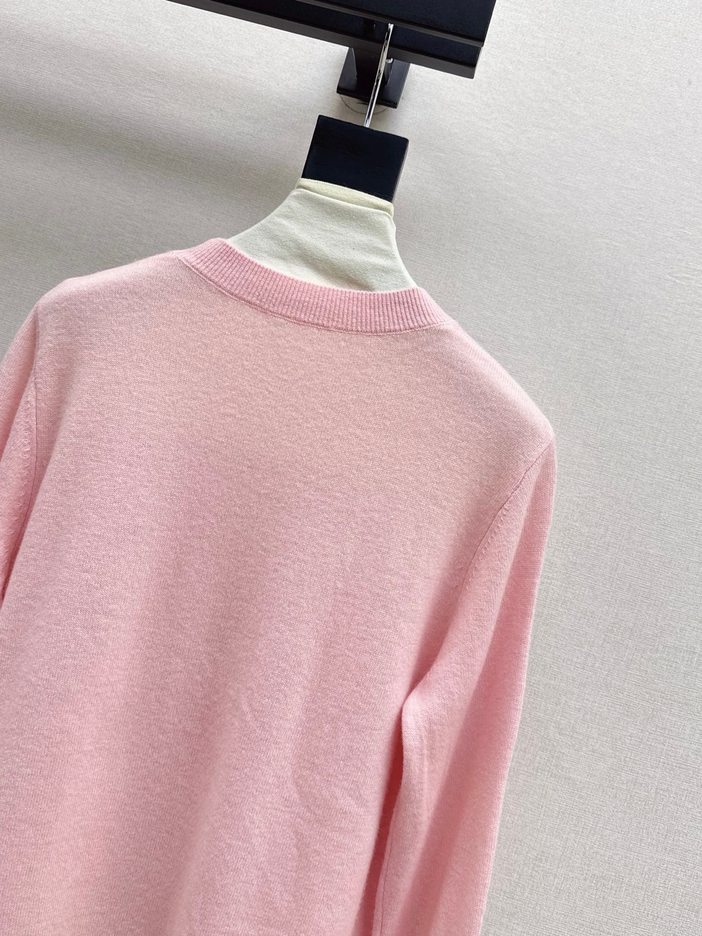 Loe NEW Embroidered sweater