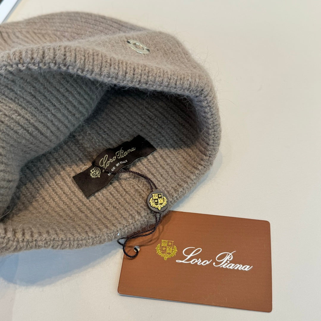 Loro New woolen hat