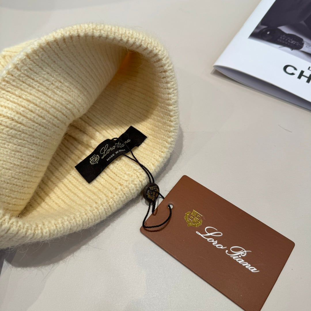 Loro New woolen hat