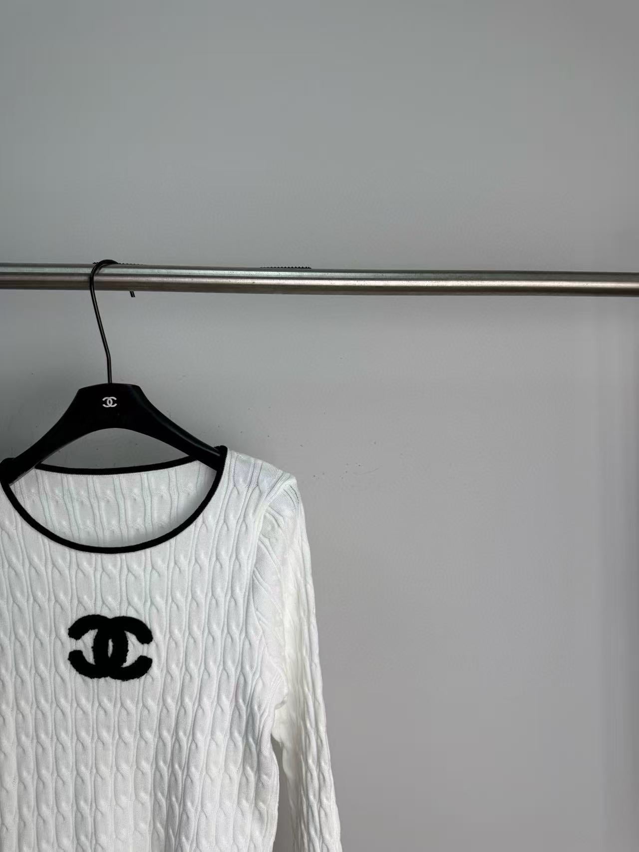 Chan 25fw knitted sweater