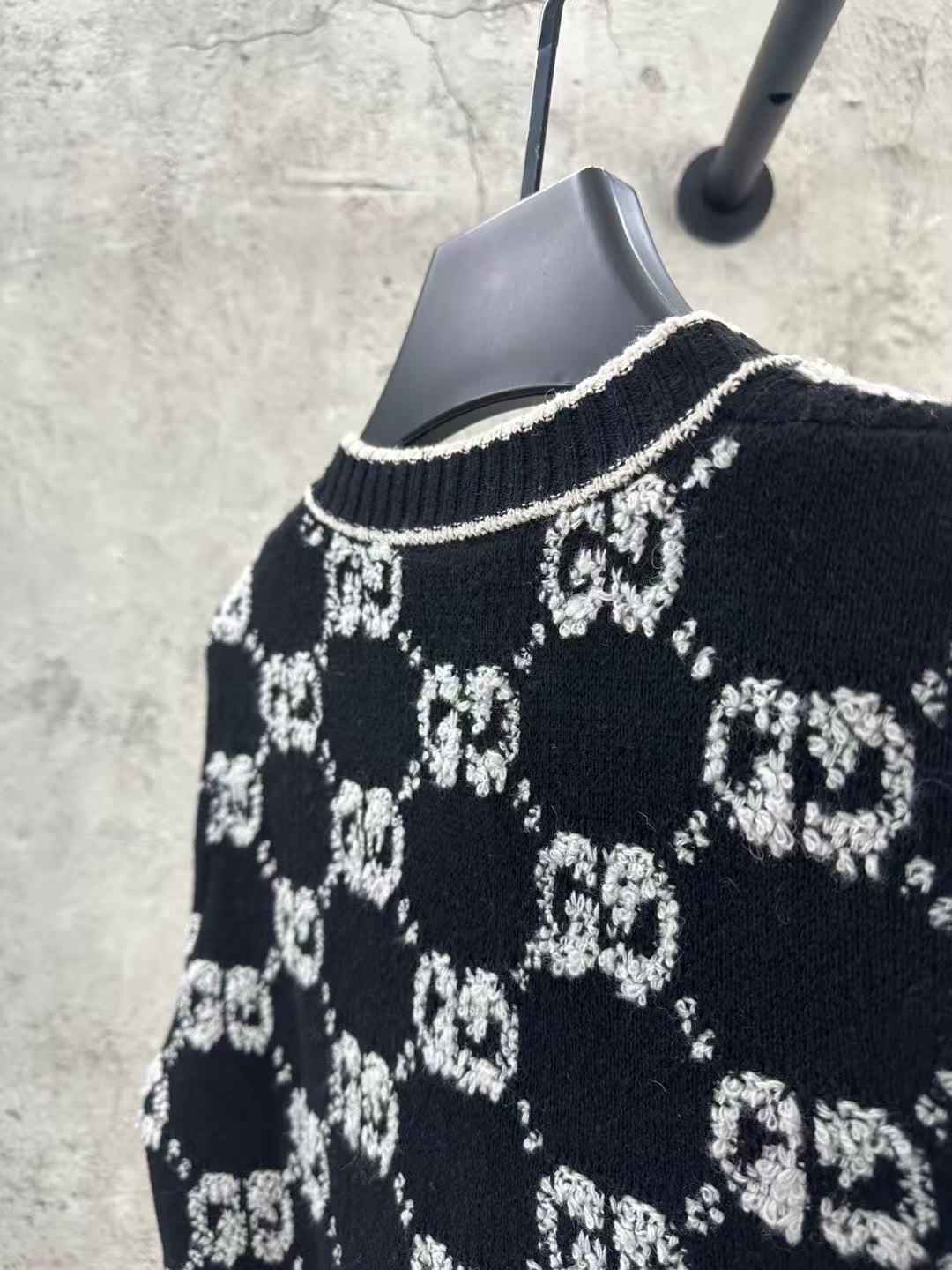 Guc 25fw new cardigan