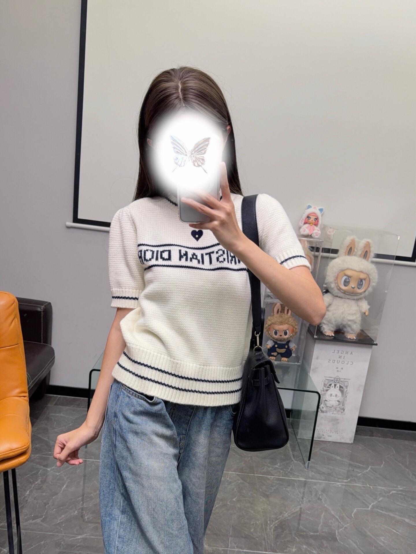 CD NEW love sign cashmere sweater