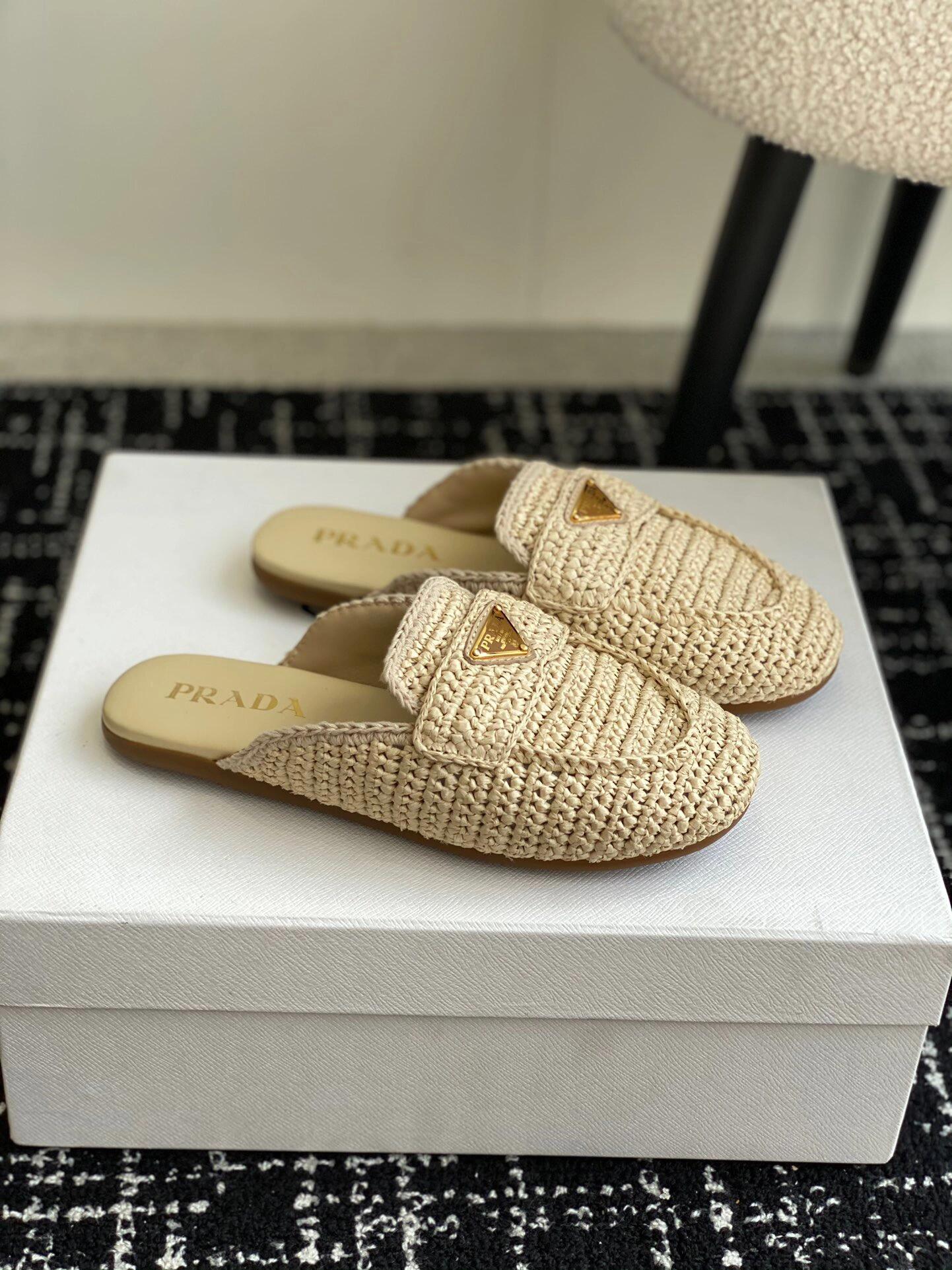 P  woven slippers