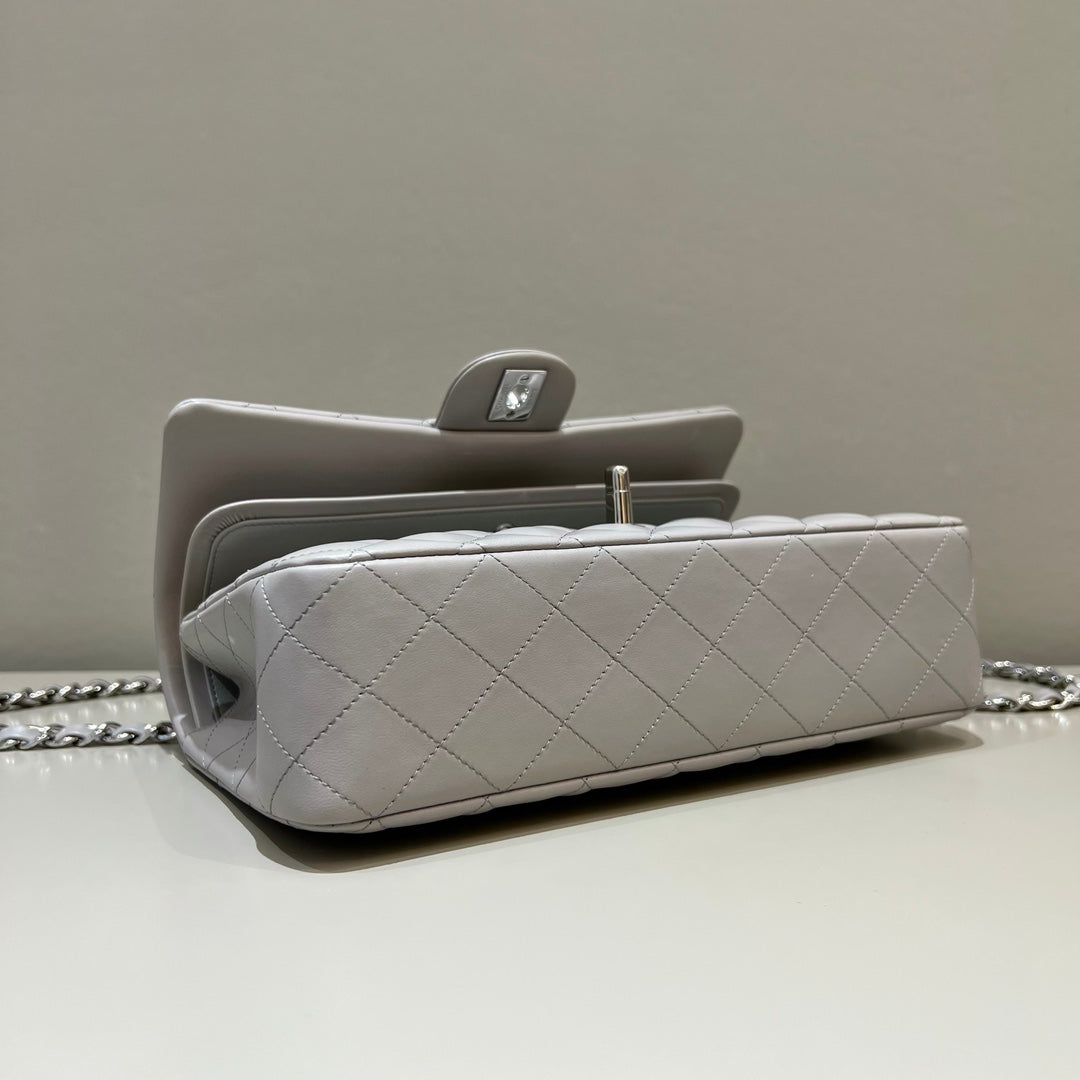 CH CLASSIC 11.12 HANDBAG 25.5 Lambskin Dove Gray