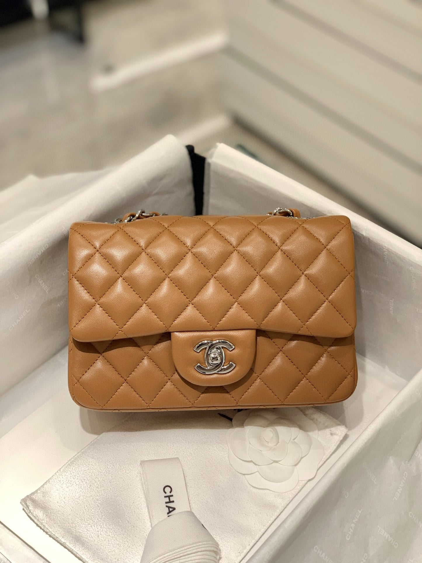 CH  MINI CLASSIC HANDBAG 20 Lambskin Gold Brown