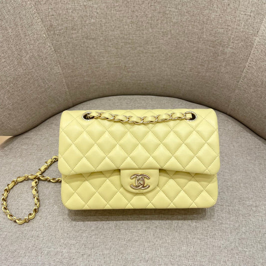 CH  SMALL CLASSIC HANDBAG 23 Lambskin Chicken Yellow
