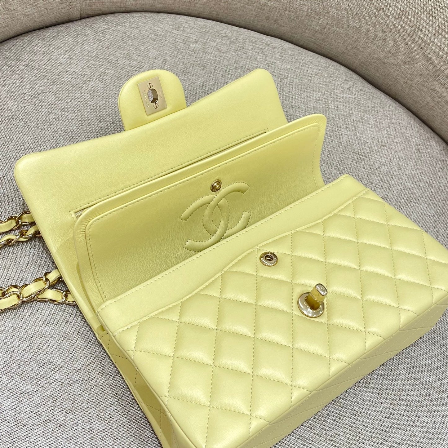 CH  SMALL CLASSIC HANDBAG 23 Lambskin Chicken Yellow