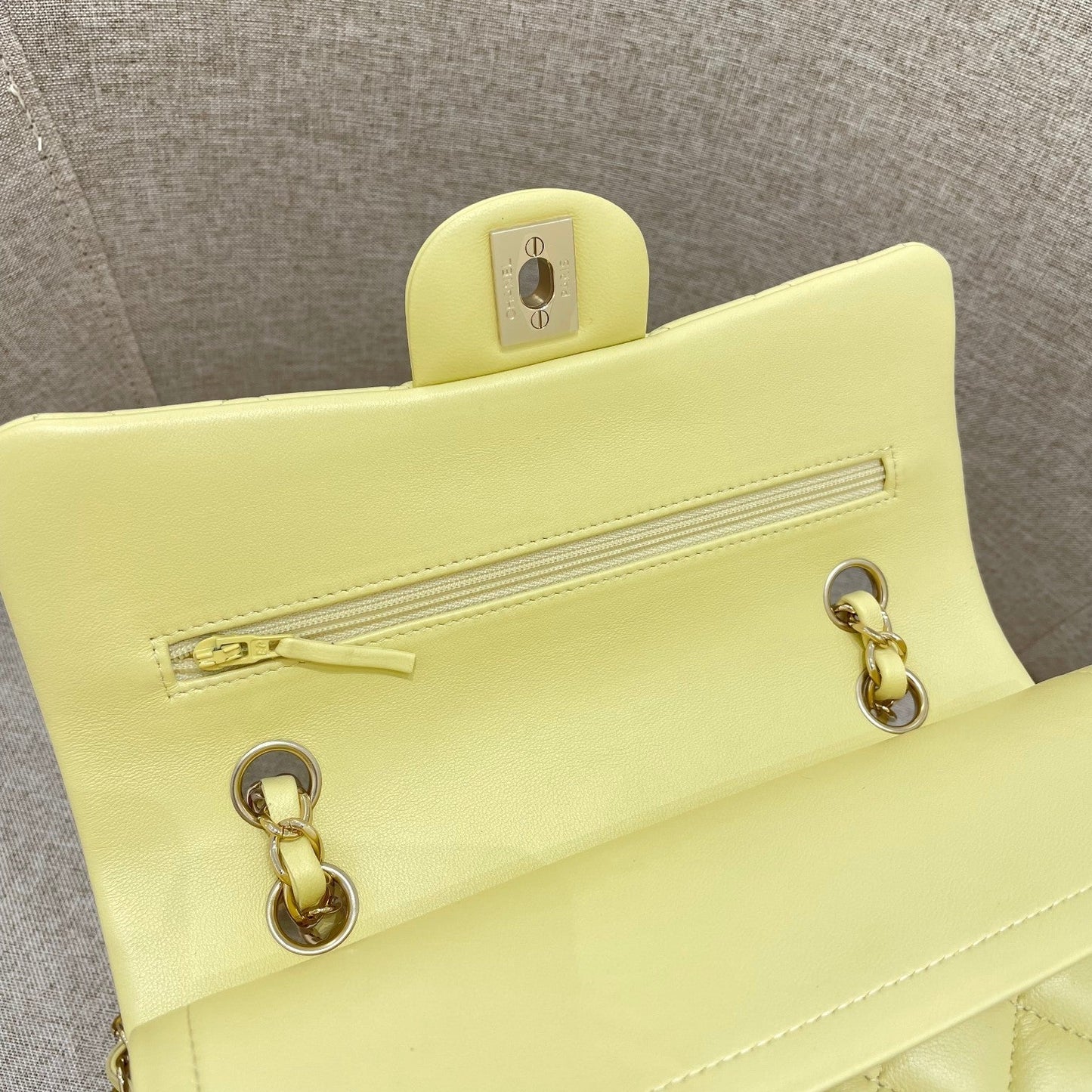 CH  SMALL CLASSIC HANDBAG 23 Lambskin Chicken Yellow