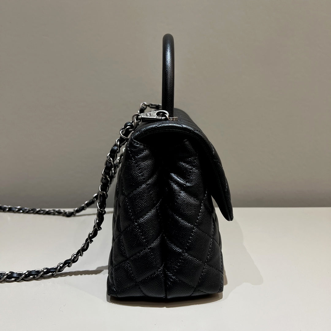 CH LARGE FLAP BAG WITH TOP HANDLE 29  Small Grained Calfskin Black