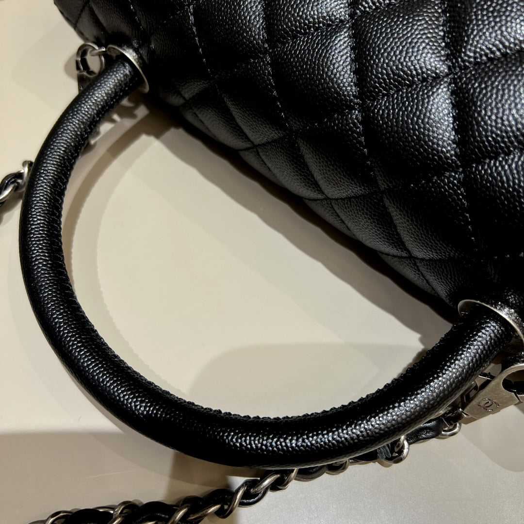 CH LARGE FLAP BAG WITH TOP HANDLE 29  Small Grained Calfskin Black