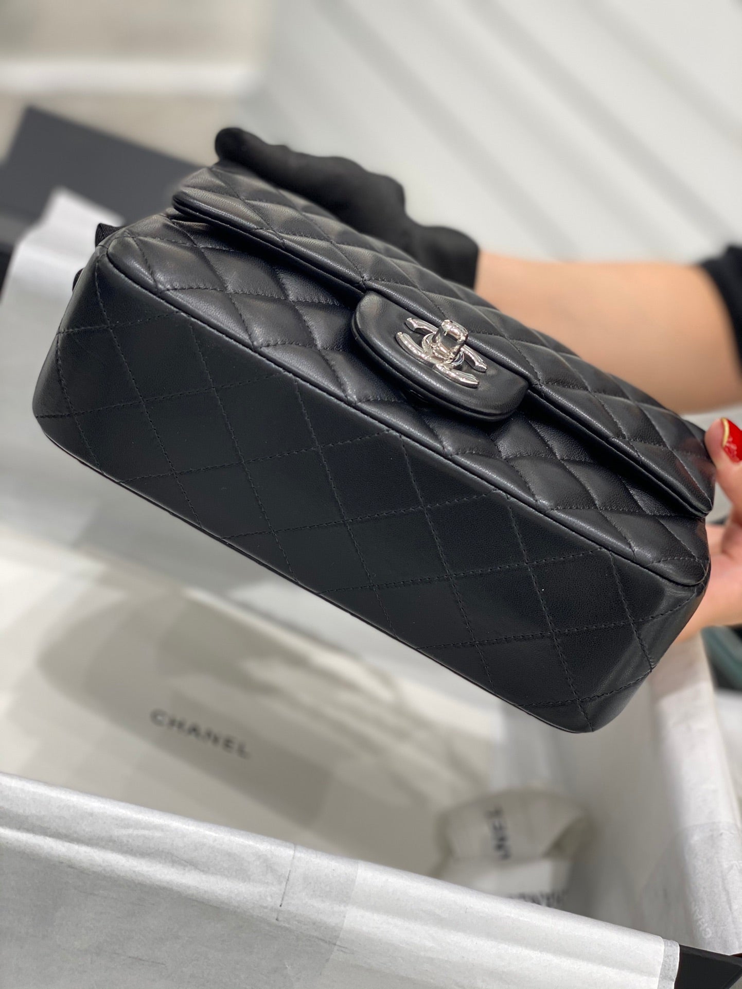 CH MINI CLASSIC HANDBAG 20 Lambskin Black