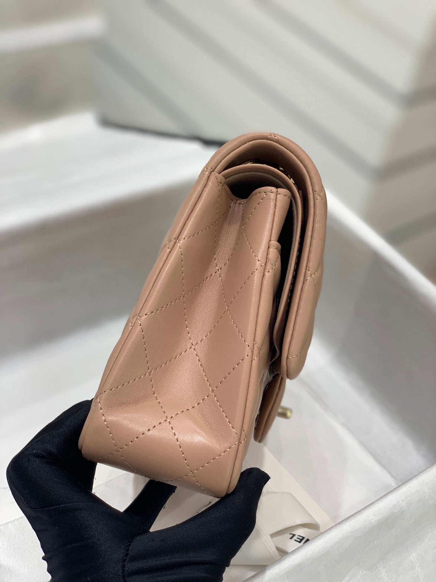 CH CLASSIC 11.12 HANDBAG