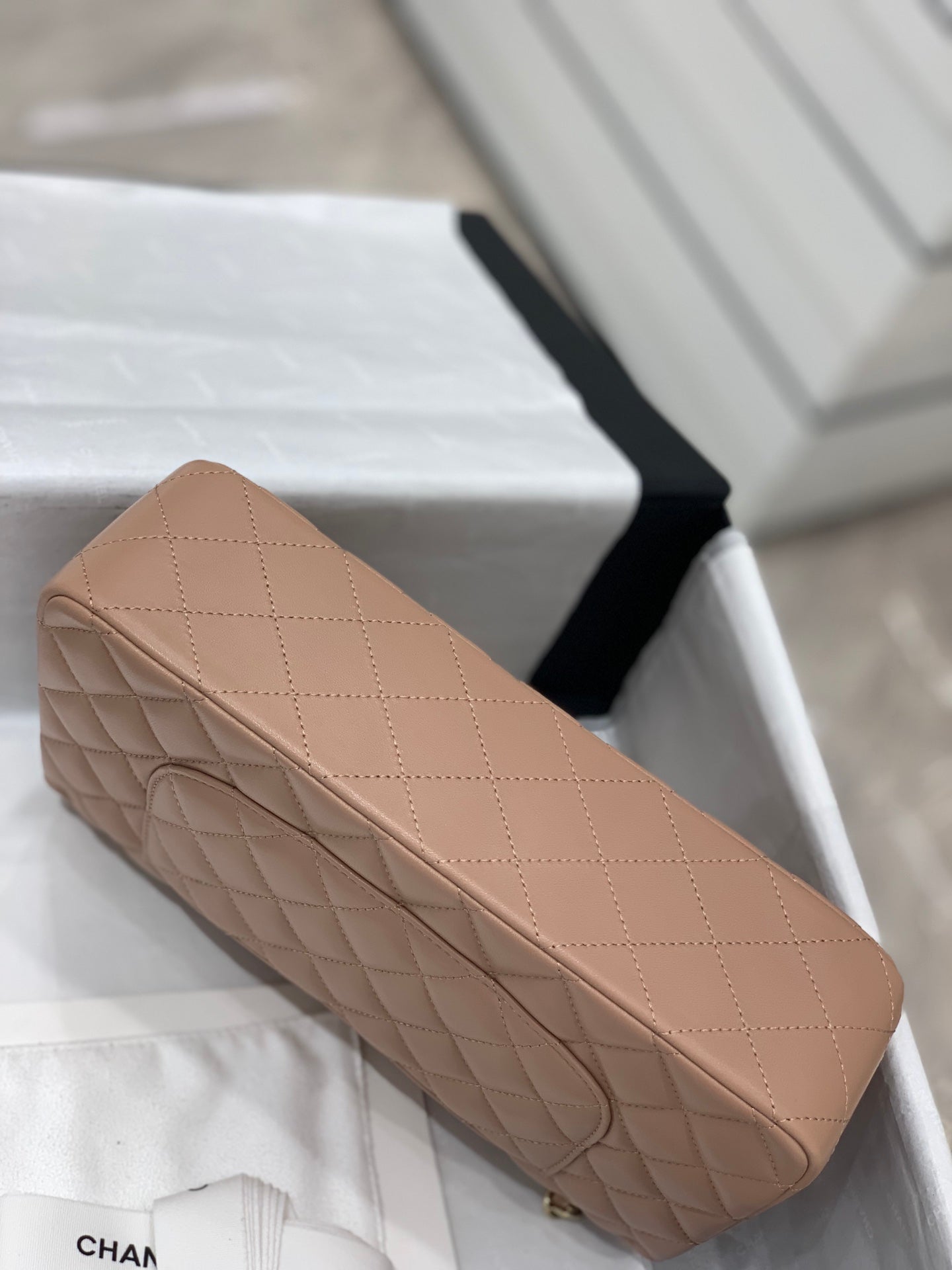 CH CLASSIC 11.12 HANDBAG