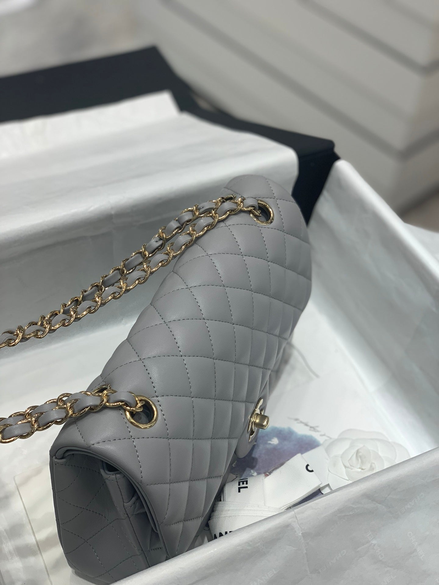 CH CLASSIC 11.12 HANDBAG