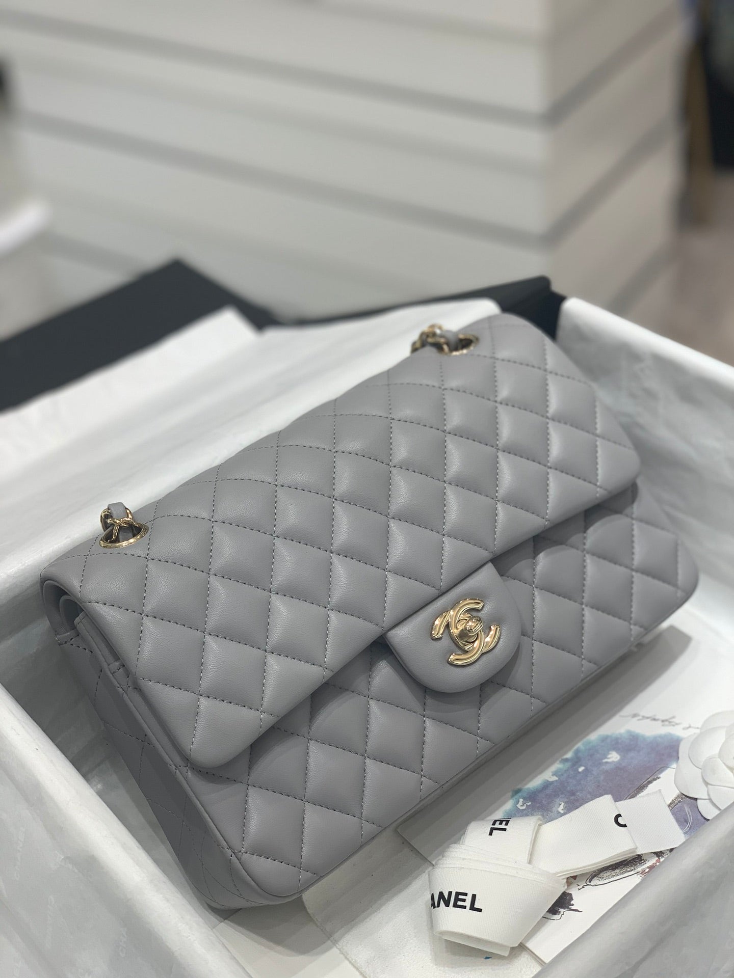 CH CLASSIC 11.12 HANDBAG