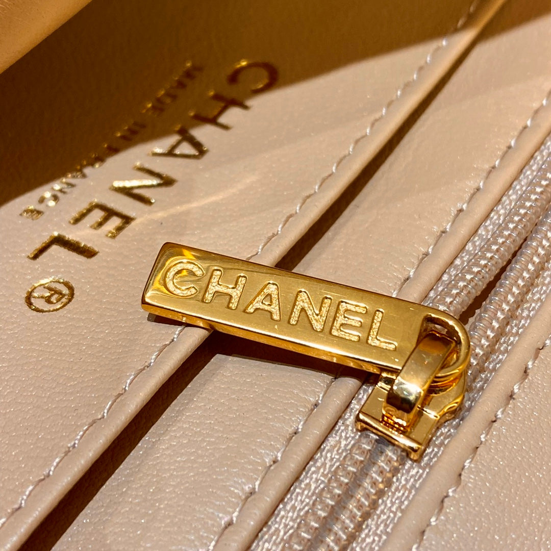 CH  MINI CLASSIC HANDBAG 20 Lambskin Chai (Teas)