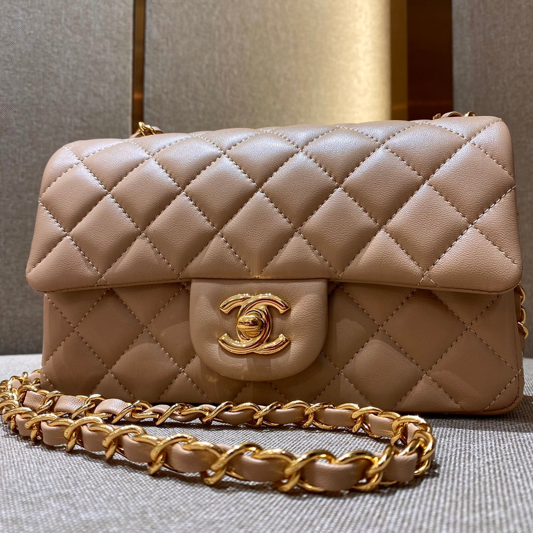 CH  MINI CLASSIC HANDBAG 20 Lambskin Chai (Teas)