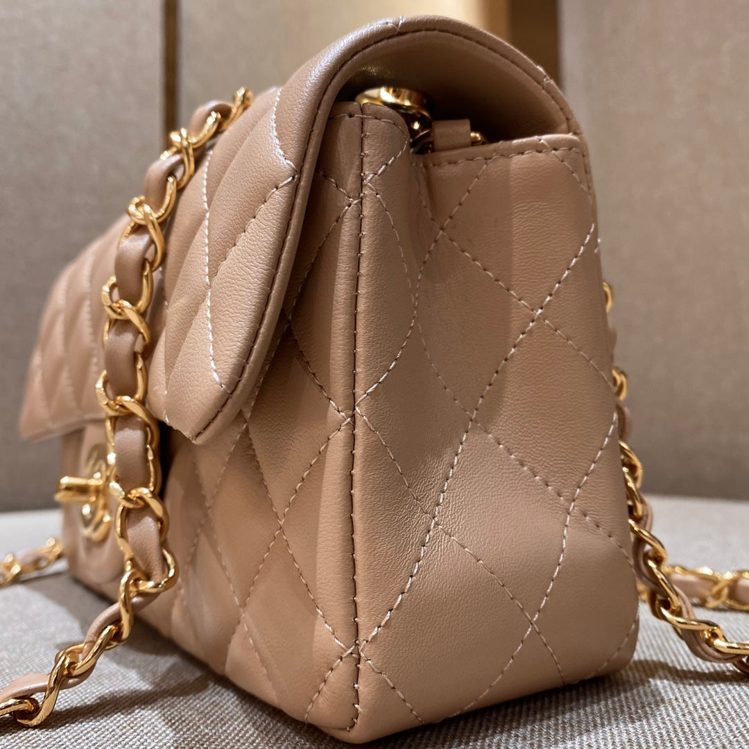 CH  MINI CLASSIC HANDBAG 20 Lambskin Chai (Teas)