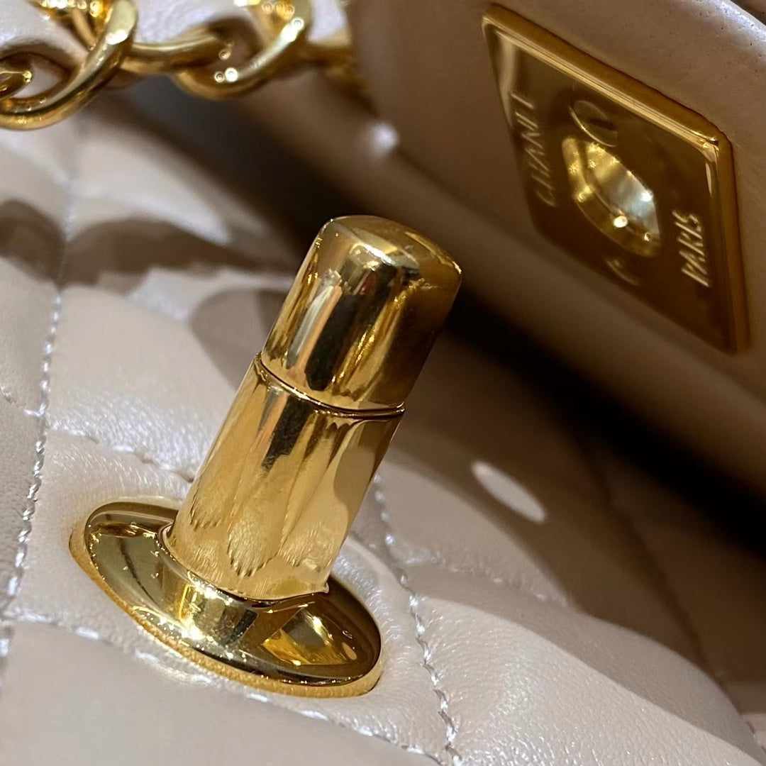 CH  MINI CLASSIC HANDBAG 20 Lambskin Chai (Teas)