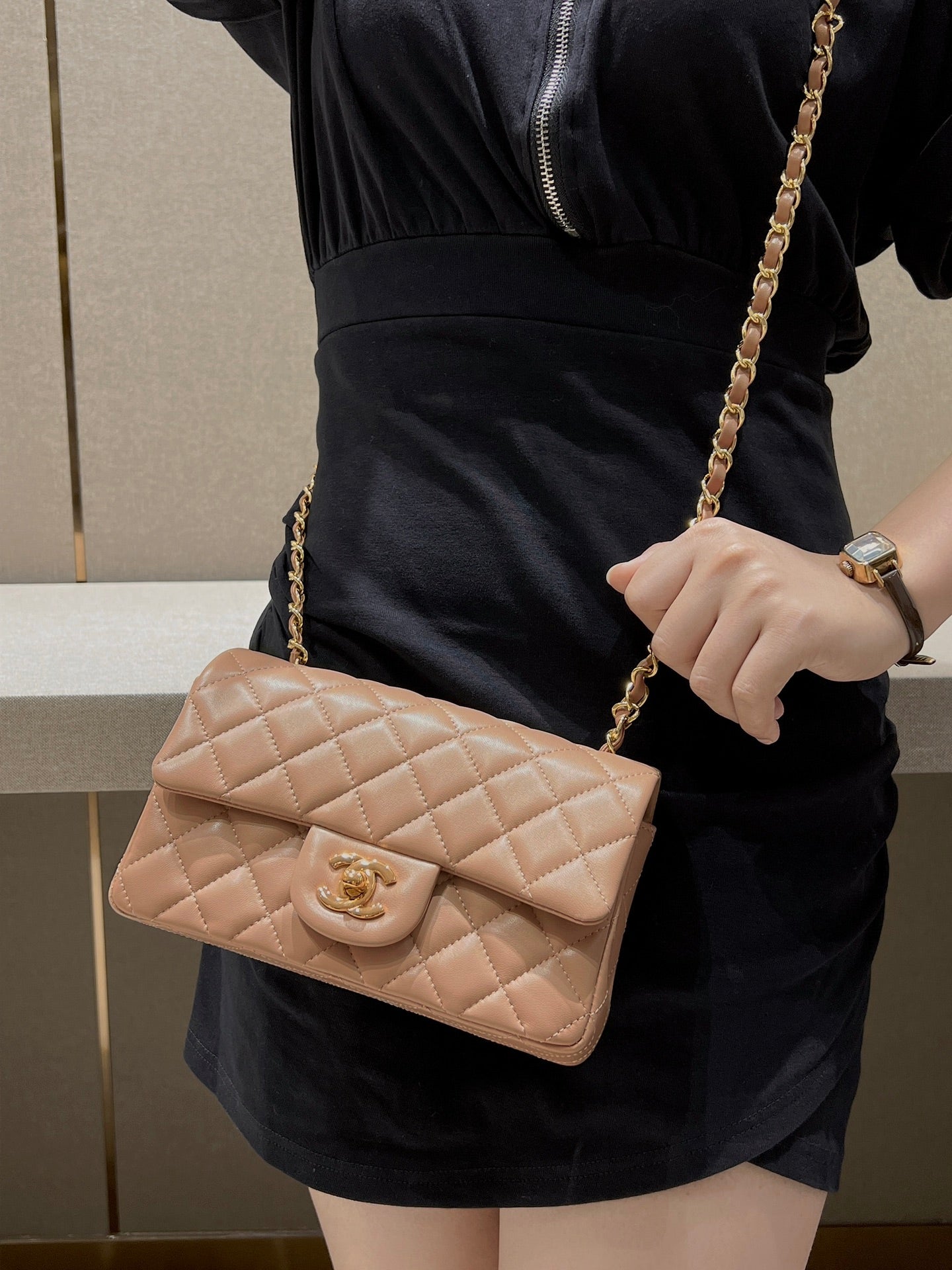 CH  MINI CLASSIC HANDBAG 20 Lambskin Chai (Teas)