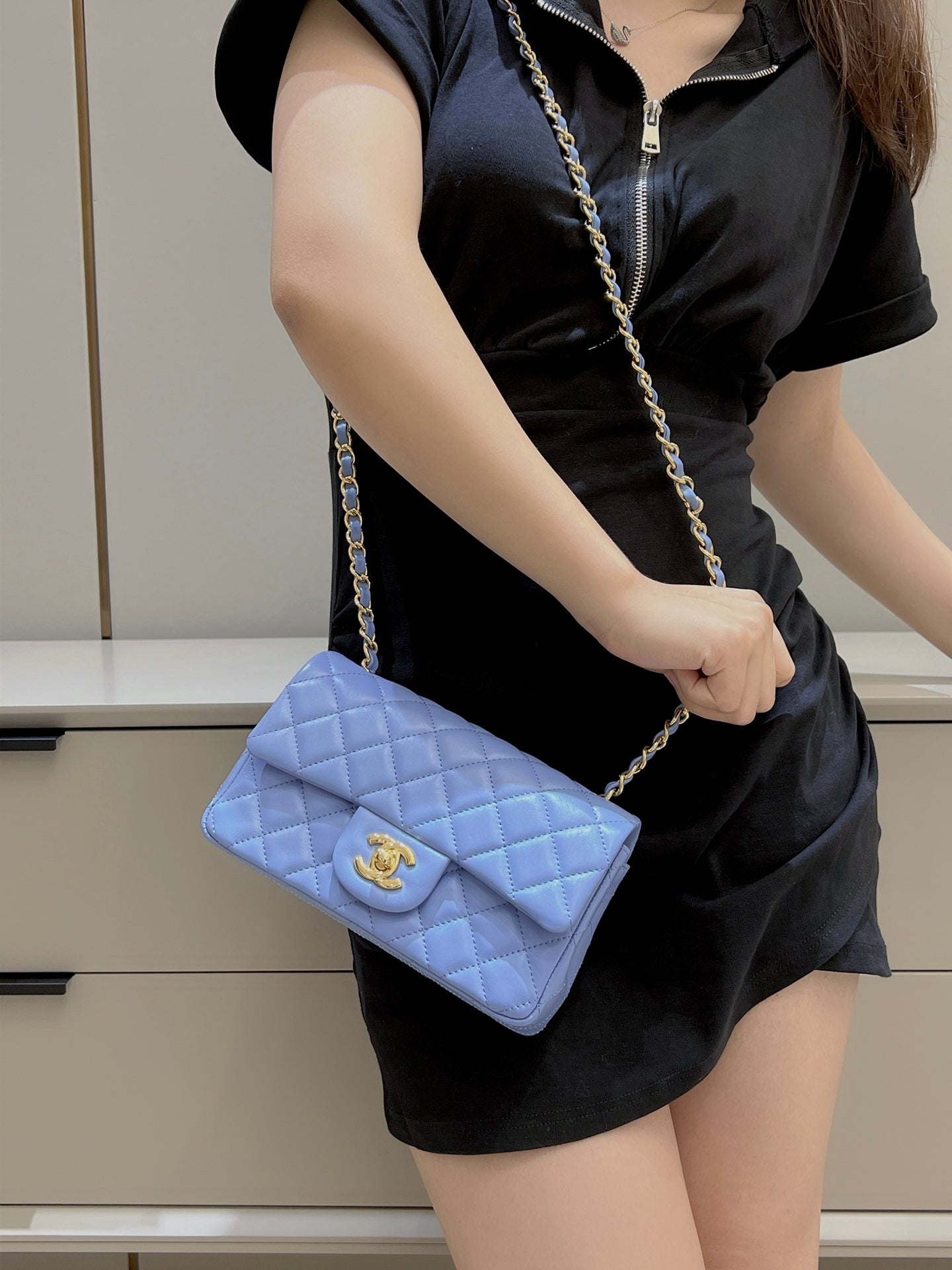 CH MINI CLASSIC HANDBAG 20 Lambskin Denim Blue