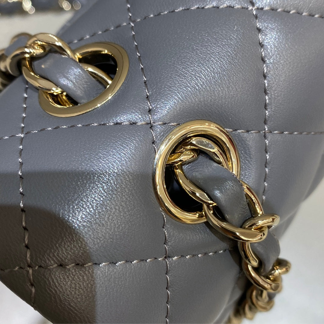 CH  SMALL CLASSIC HANDBAG 23 Lambskin High-grade Gray