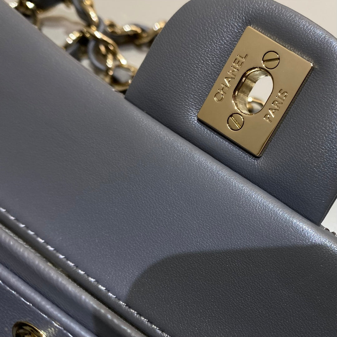 CH  SMALL CLASSIC HANDBAG 23 Lambskin High-grade Gray