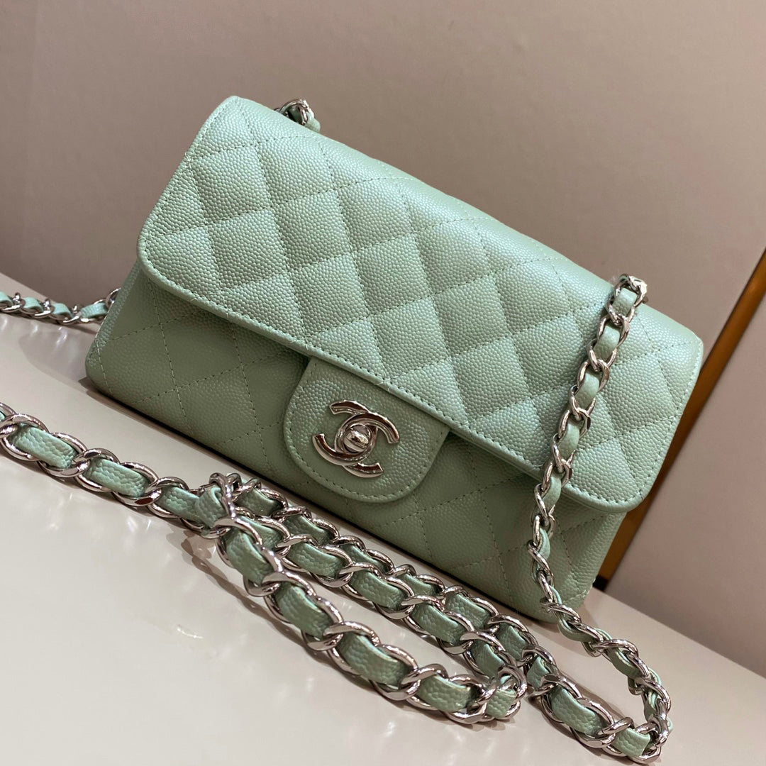 CH MINI CLASSIC HANDBAG 20 Small Grained Calfskin Matcha Green