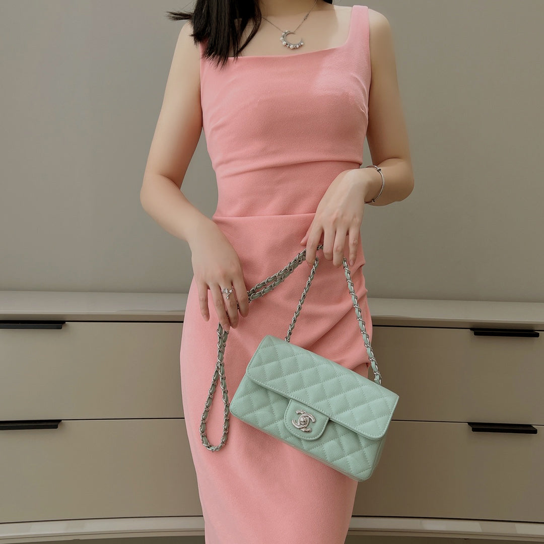 CH MINI CLASSIC HANDBAG 20 Small Grained Calfskin Matcha Green