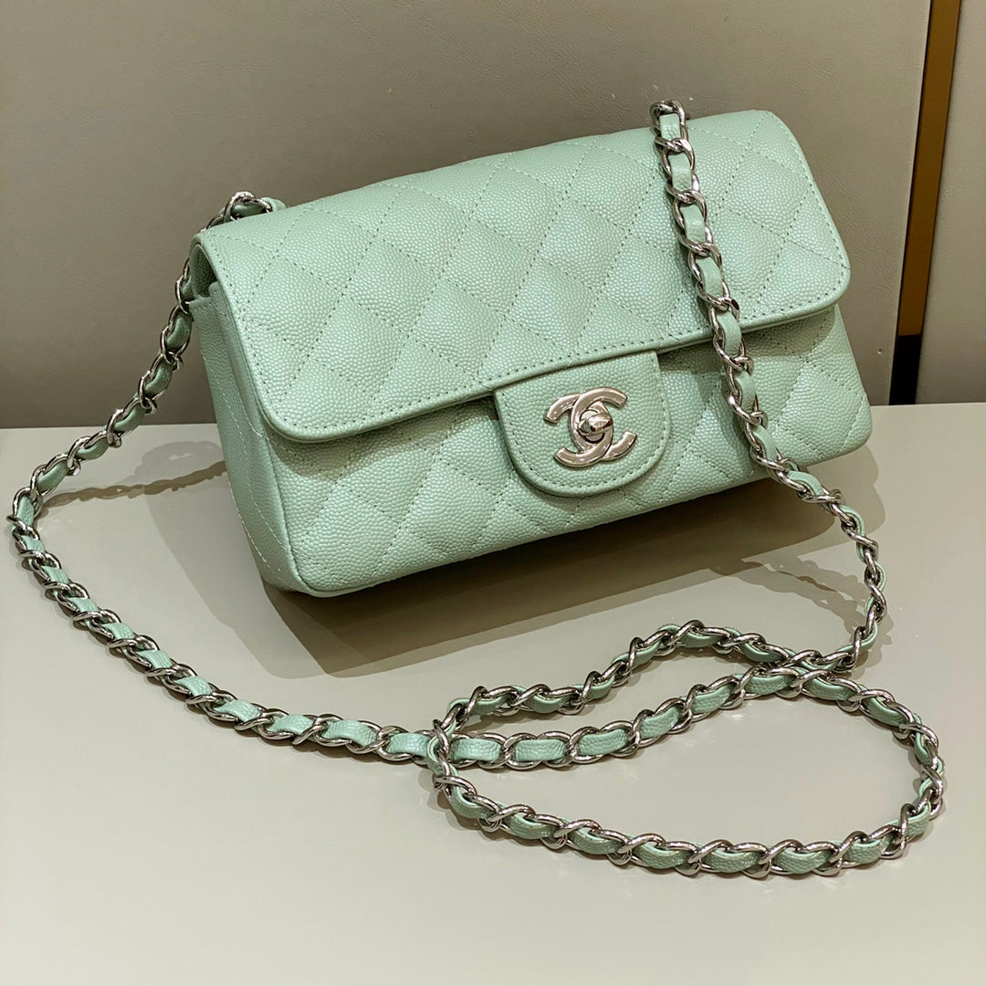 CH MINI CLASSIC HANDBAG 20 Small Grained Calfskin Matcha Green