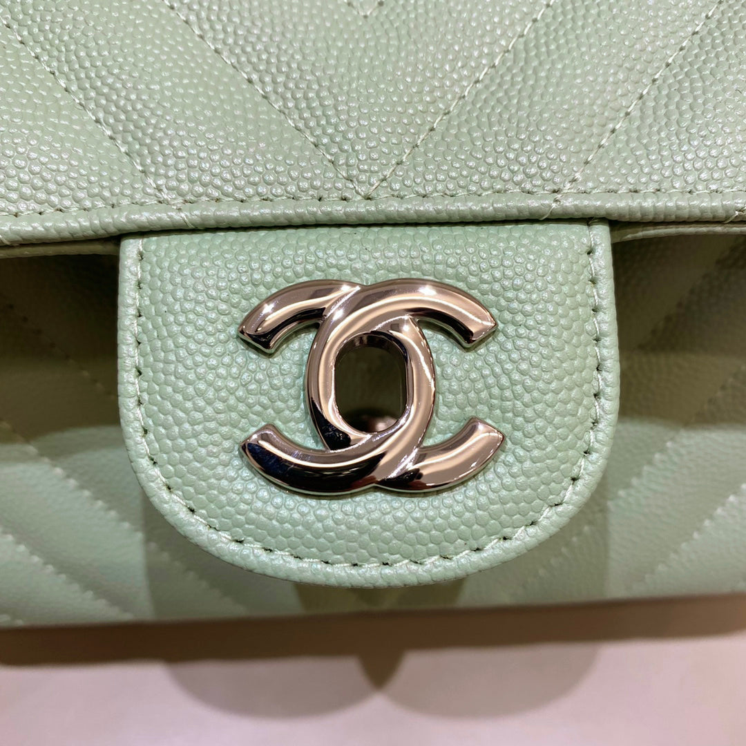 CH  MINI CLASSIC HANDBAG 20 Small Grained Calfskin V Pattern Matcha Green
