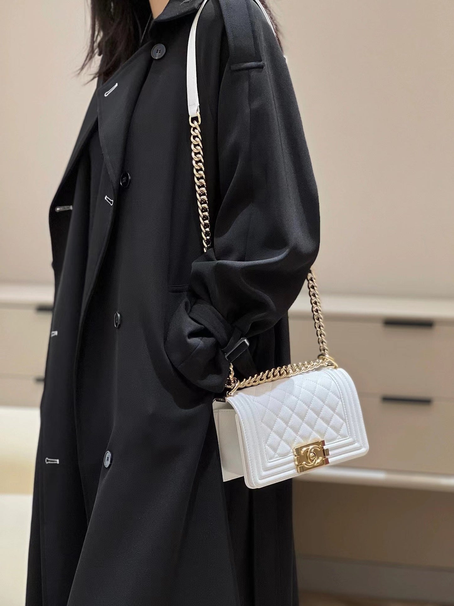 CH SMALL BOY HANDBAG 20 Small Grained Calfskin White