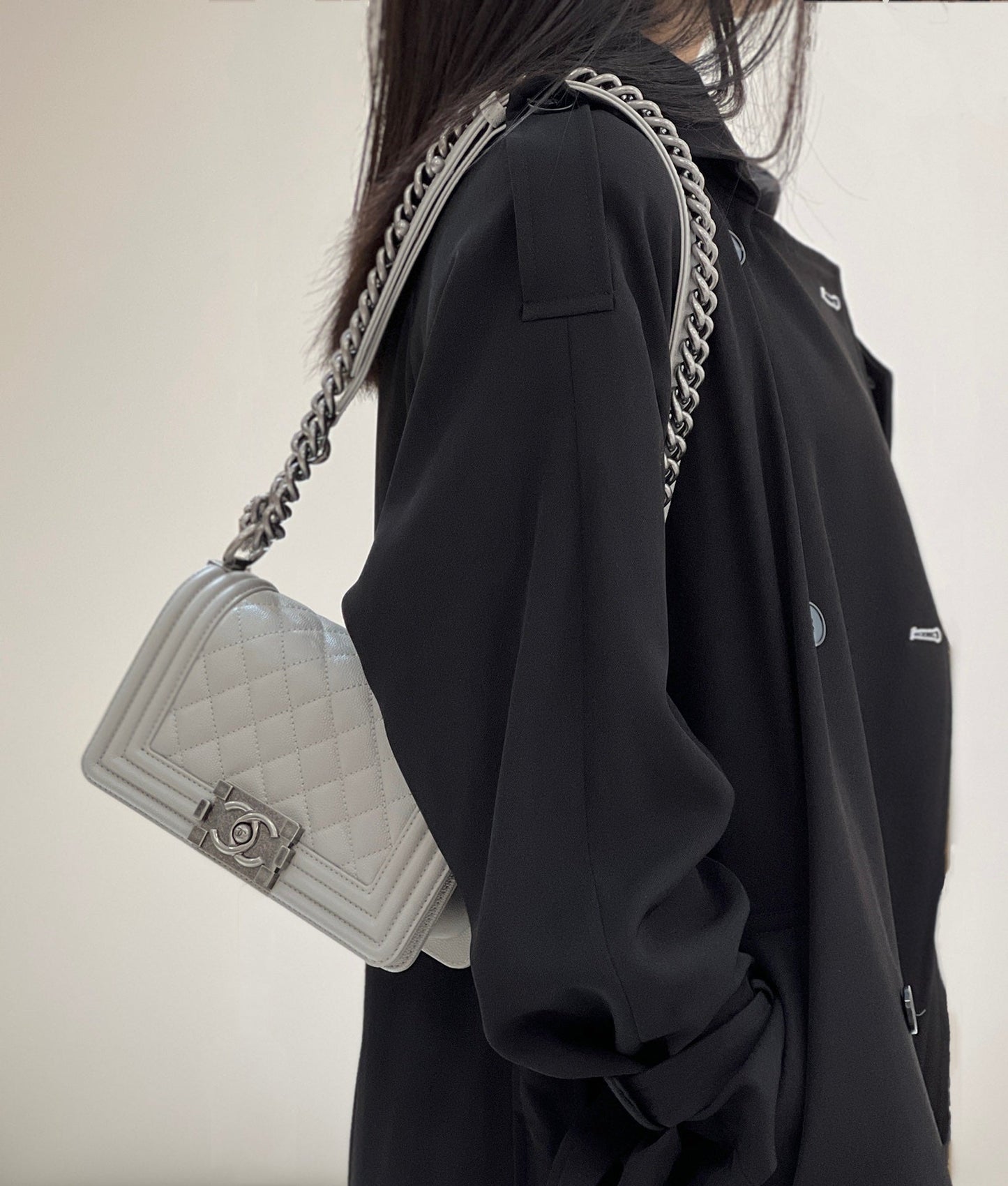 CH SMALL BOY HANDBAG 20 Small Grained Calfskin Elephant Gray