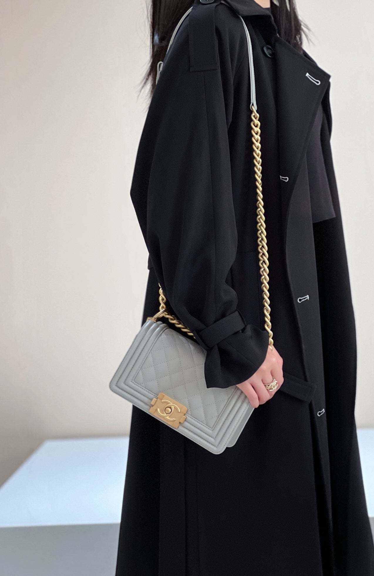 CH SMALL BOY HANDBAG 20 Small Grained Calfskin Elephant Gray