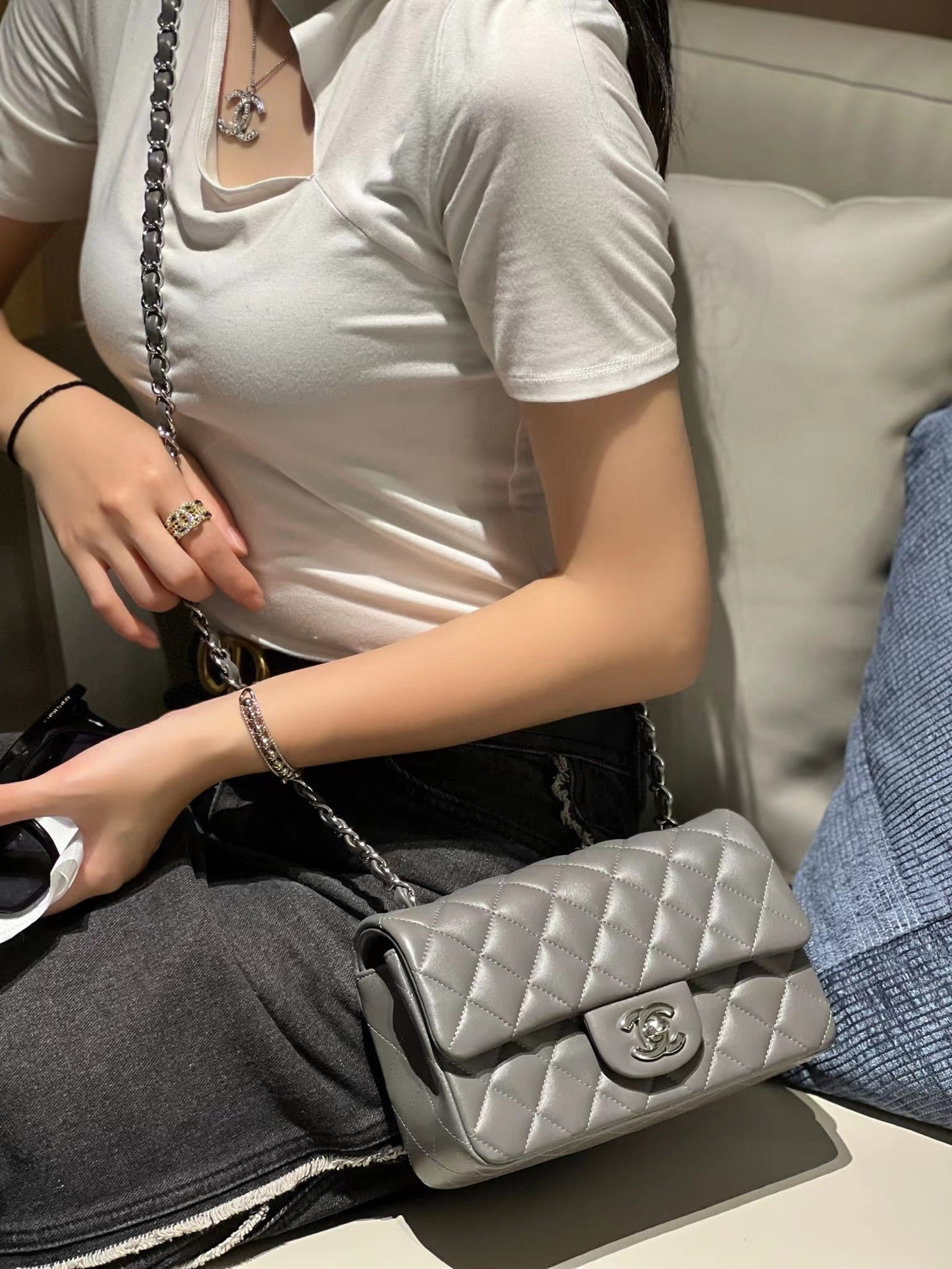 CH MINI CLASSIC HANDBAG 20 Lambskin High-grade Gray