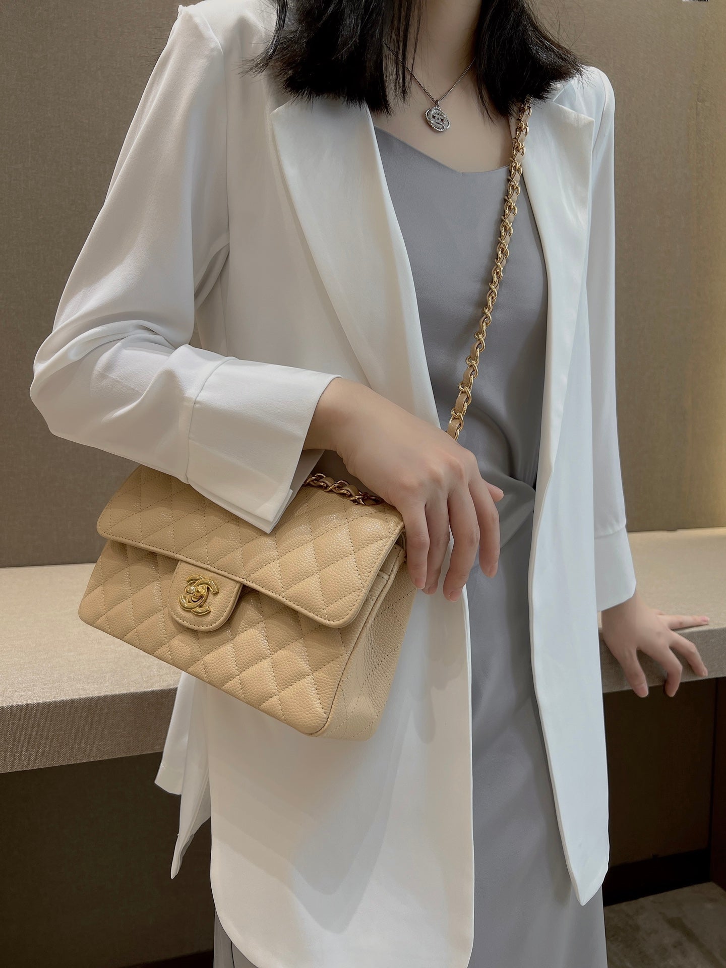 CH SMALL CLASSIC HANDBAG 23 Grained Calfskin Apricot