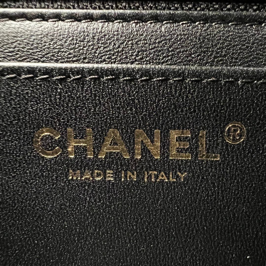 CH MINI CLASSIC HANDBAG 20 Lambskin Black