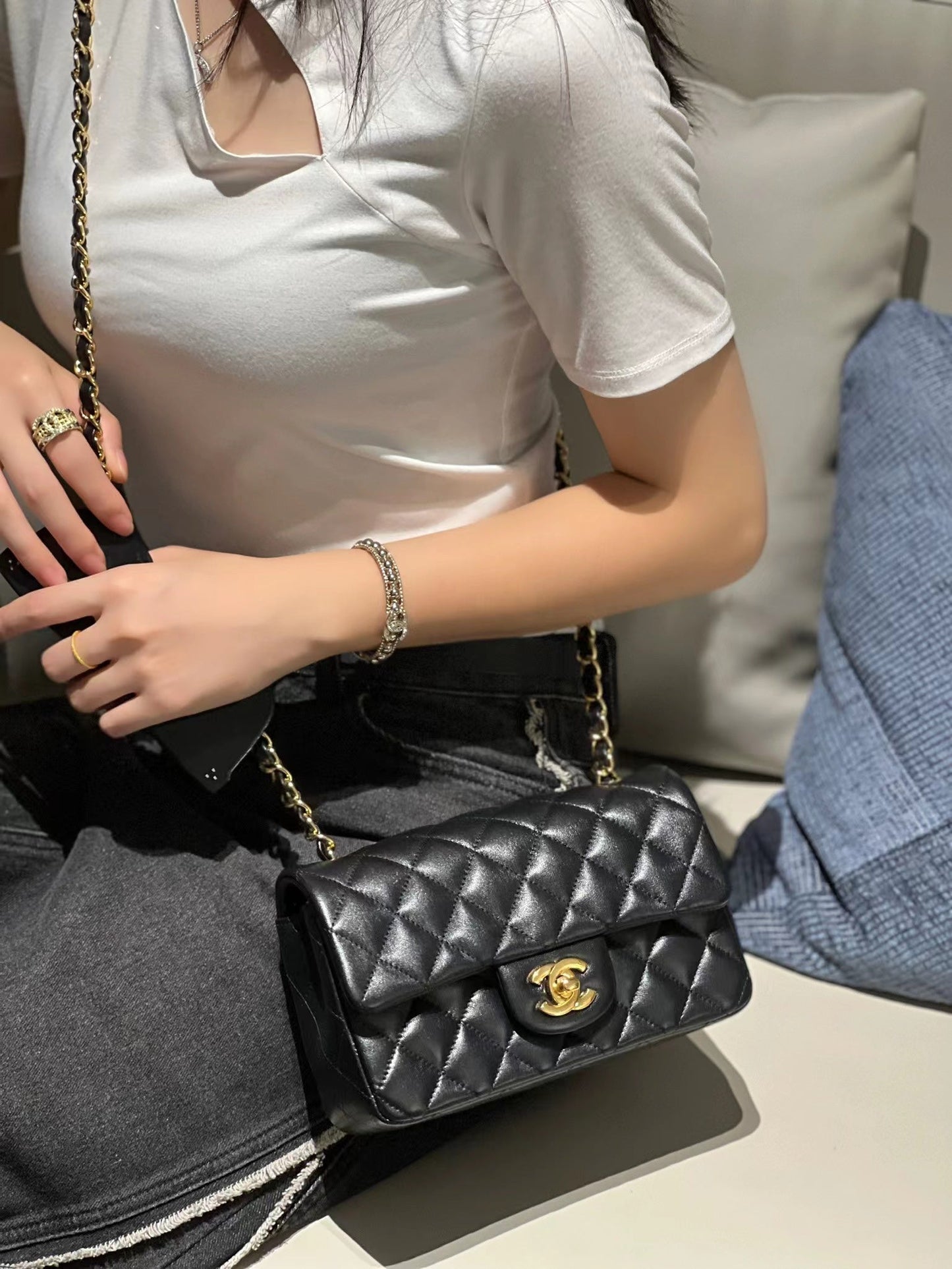 CH MINI CLASSIC HANDBAG 20 Lambskin Black