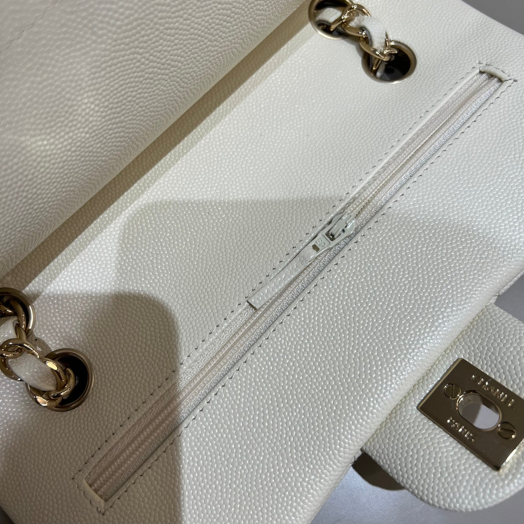 CH  SMALL CLASSIC HANDBAG 23 Small Grained Calfskin Ivory White